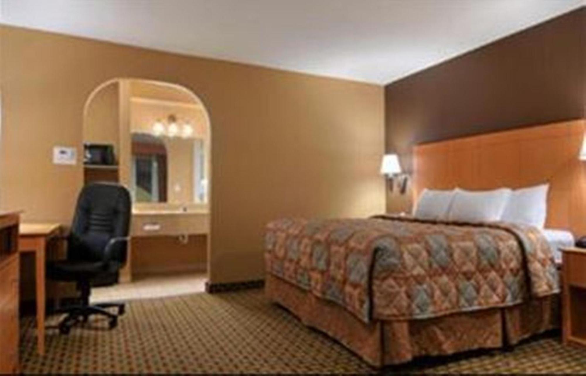 Days Inn By Wyndham Lubbock South Exterior foto